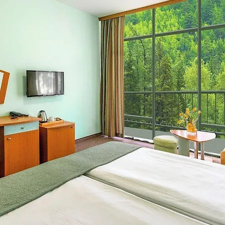 Palm Hotel