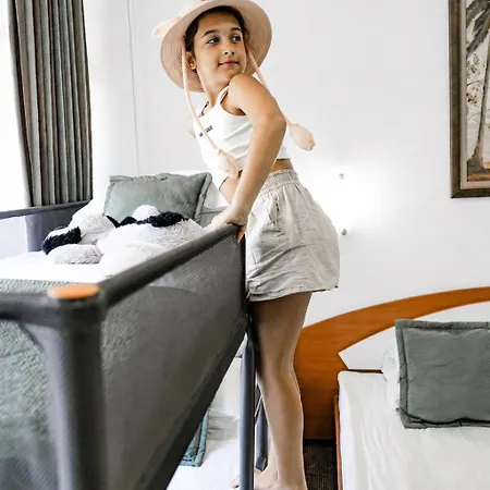 Palm Hotel